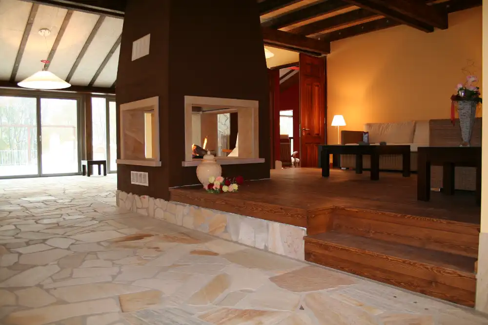 Aufenthaltsbereich in der Sauna
