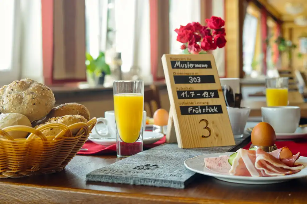 Frühstück im Hotel